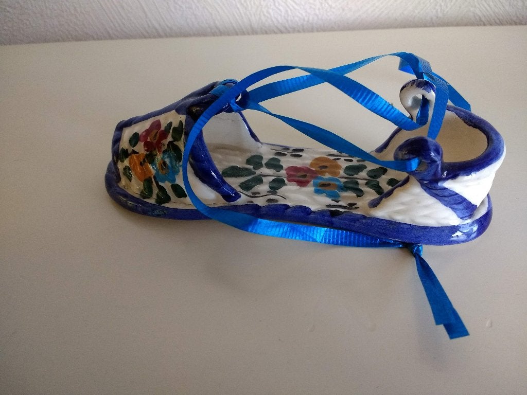 Nieuwe Romeinse sandaal aardewerk handbeschilderd Italiaans, Ophalen of Verzenden, Nieuw, Blauw, Steen/keramiek