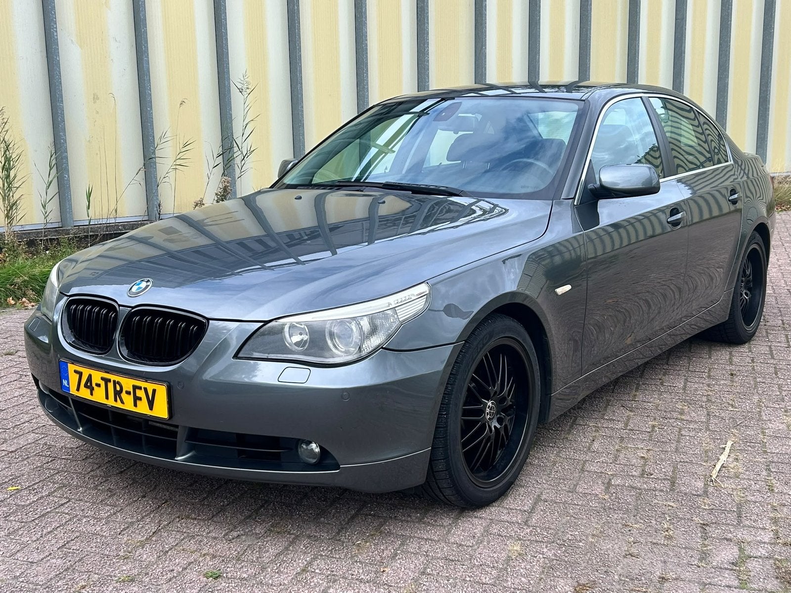 BMW 5-Serie 3.0 I 530 AUT 2007 Grijs High Executive