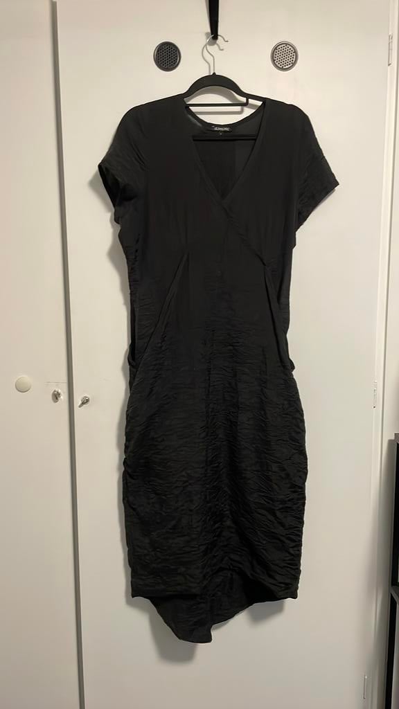 Hebbeding jurk 1, Kleding | Dames, Ophalen of Verzenden, Zo goed als nieuw, Zwart, Onder de knie