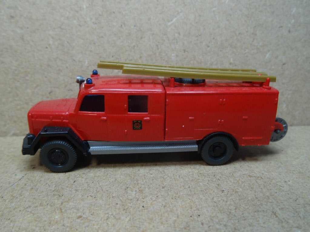 WIKING 1/87, ,MAGIRUS SATURN Brandweer, Zie Foto`s, Ophalen of Verzenden, Zo goed als nieuw, Bus of Vrachtwagen, Wiking