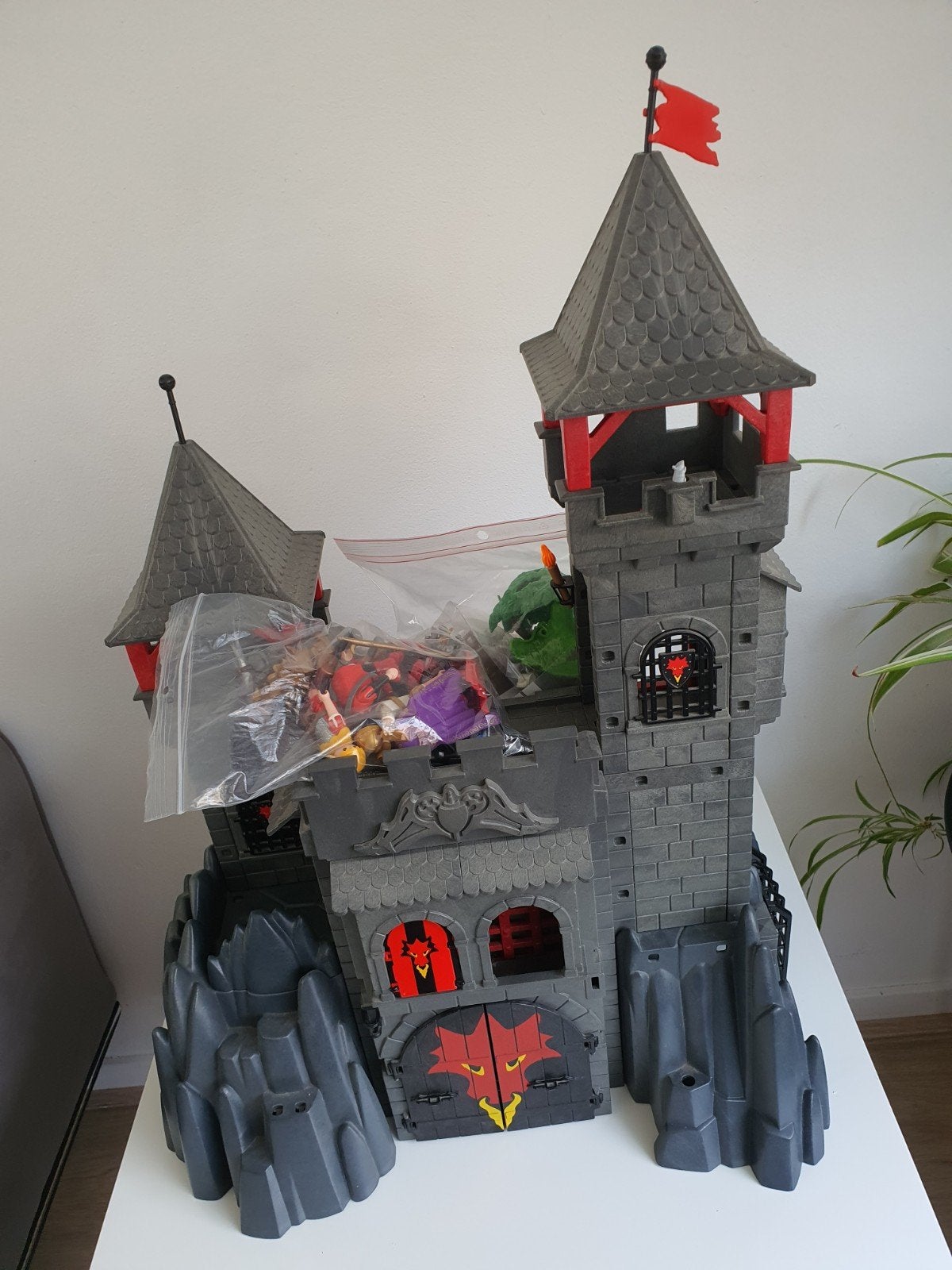 Playmobil Drakenkasteel met extra figuren, Kinderen en Baby's, Speelgoed | Playmobil, Ophalen of Verzenden, Gebruikt