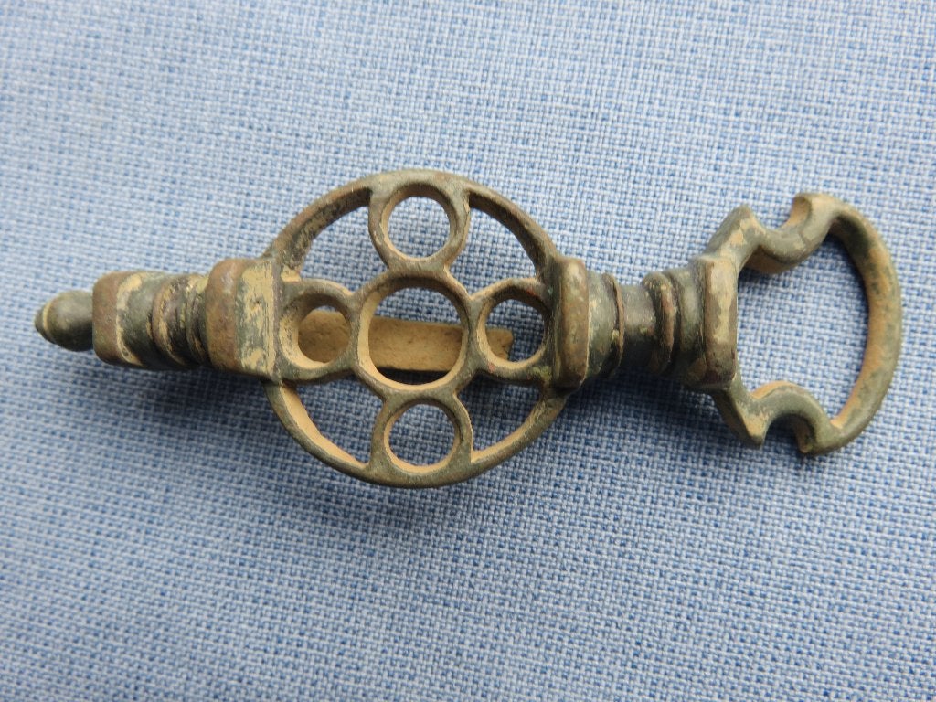 Romeinse rijk - tas hanger - 1e eeuw A.D. - bodemvondst, Ophalen of Verzenden, Brons
