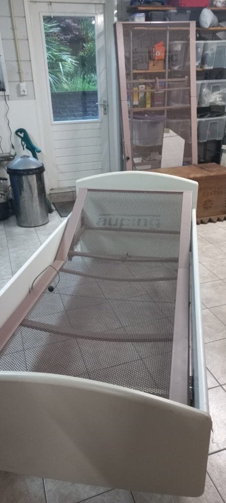 Twee degelijke Auping bedden 90 x 200 cm, Huis en Inrichting, Slaapkamer | Bedden, Ophalen, 90 cm, Eenpersoons, Wit