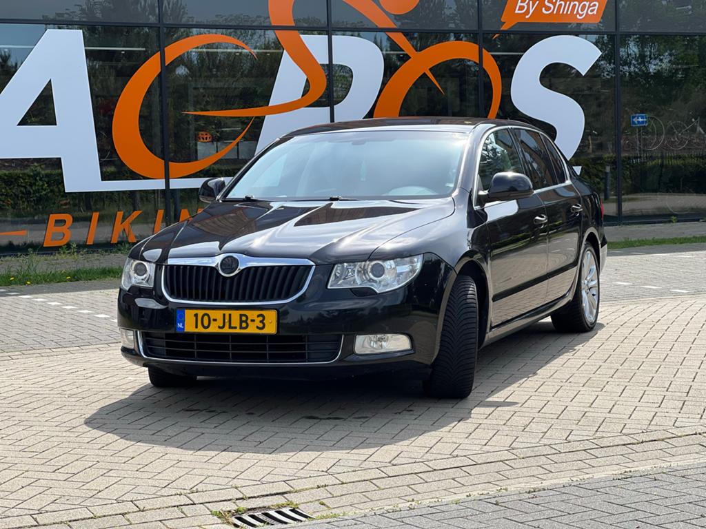 Skoda Superb 1.8 TSI 118KW 2009 Zwart, Auto's, Skoda, 1429 kg, 4 cilinders, 700 kg, Zwart