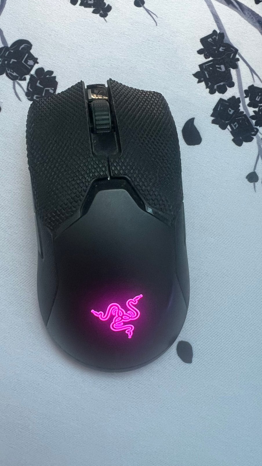 Razer Viper Ultimate – Grips + Superglides + Dockstation, Computers en Software, Ophalen of Verzenden, Zo goed als nieuw, Muis