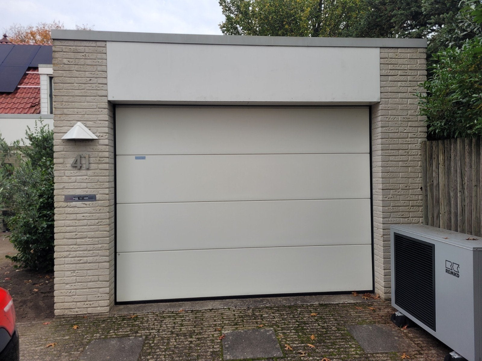 Overhead garagedeur elektrisch met afstandsbediening, Ophalen, Gebruikt, Garagedeur, 120 cm of meer