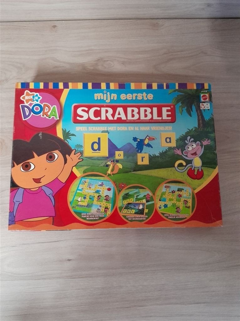 Dora mijn eerste scrabble [s1011], Hobby en Vrije tijd, Gezelschapsspellen | Bordspellen, Verzenden, Zo goed als nieuw