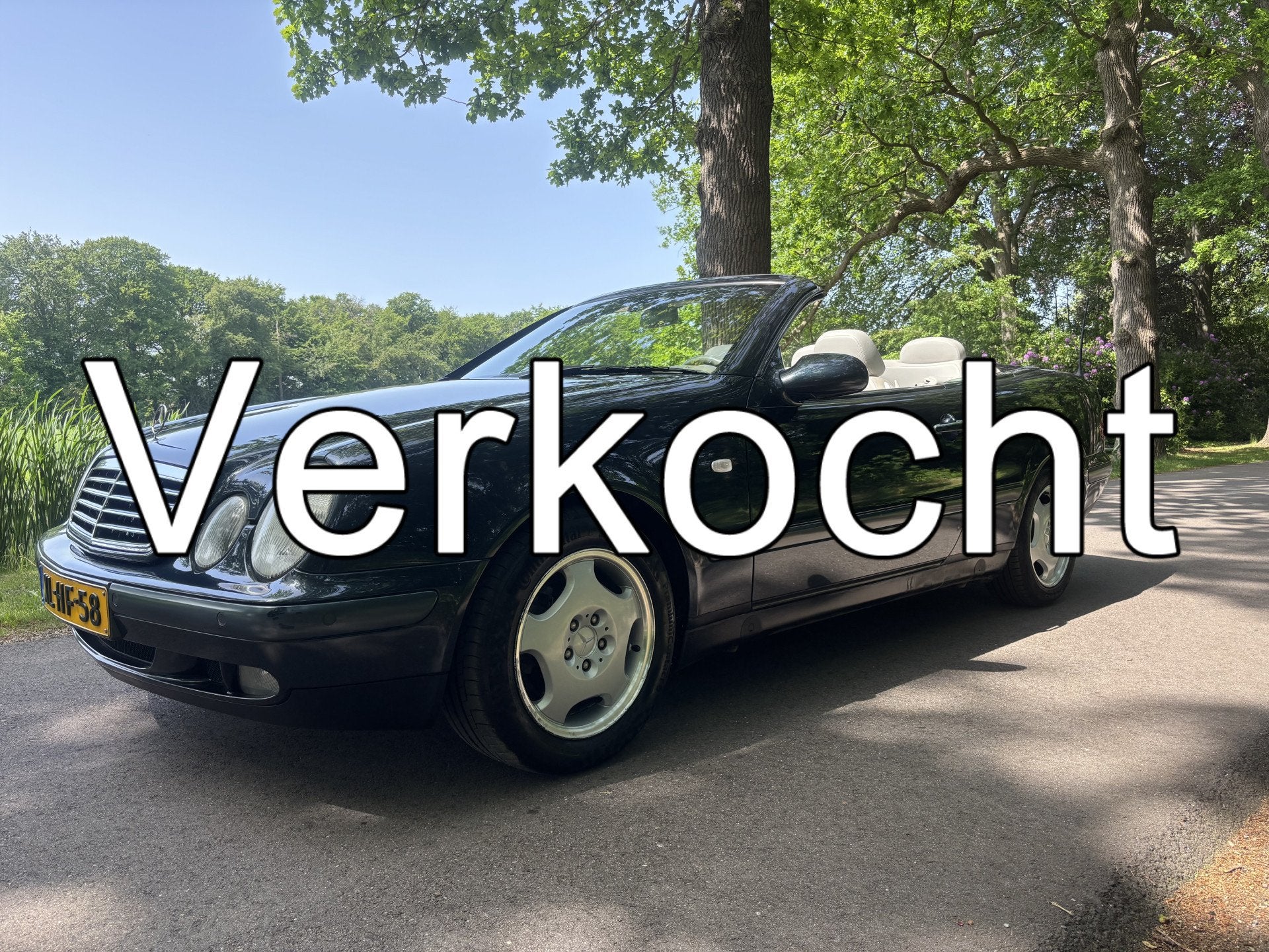 Mercedes-Benz CLK-Klasse Cabrio 320 Elegance / Leder / Autom, Auto's, Achterwielaandrijving, Gebruikt, Beige, 1595 kg