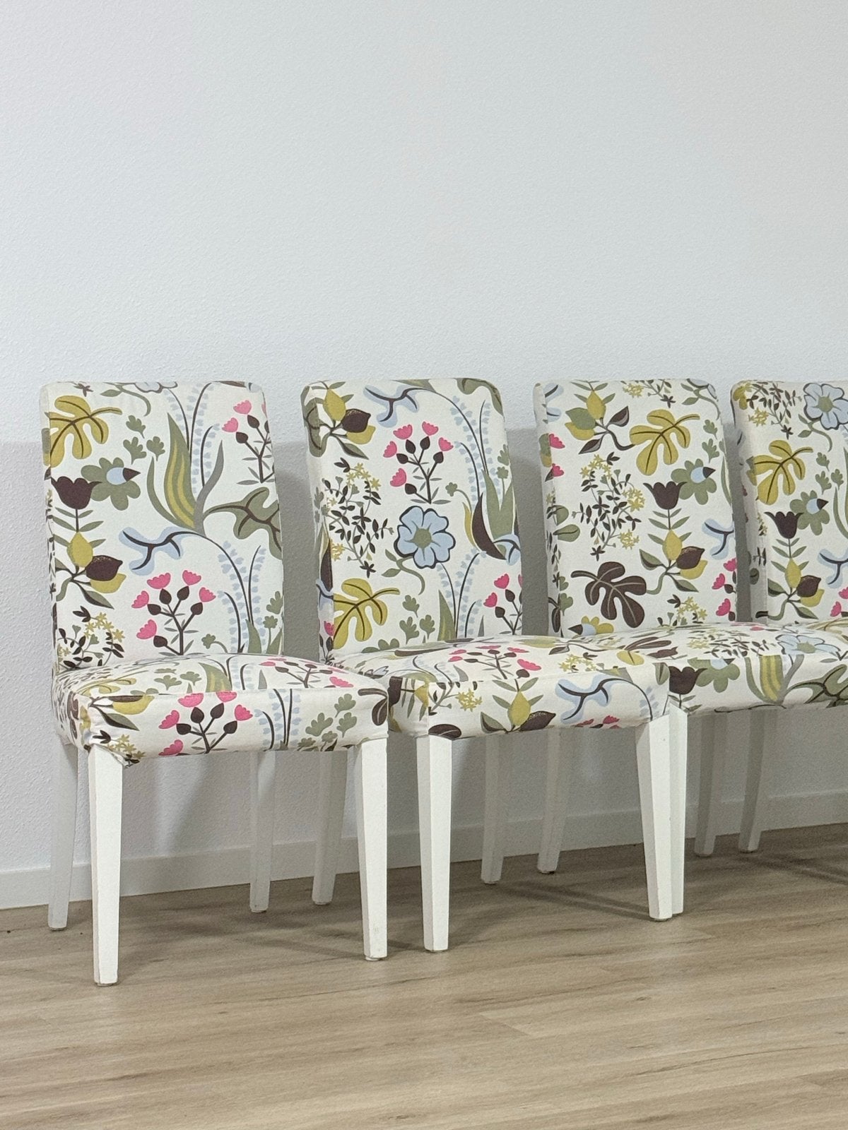 4x Ikea Vintage Bloemen Eetkamerstoelen, Gebruikt, Overige kleuren, Ophalen of Verzenden, Vier