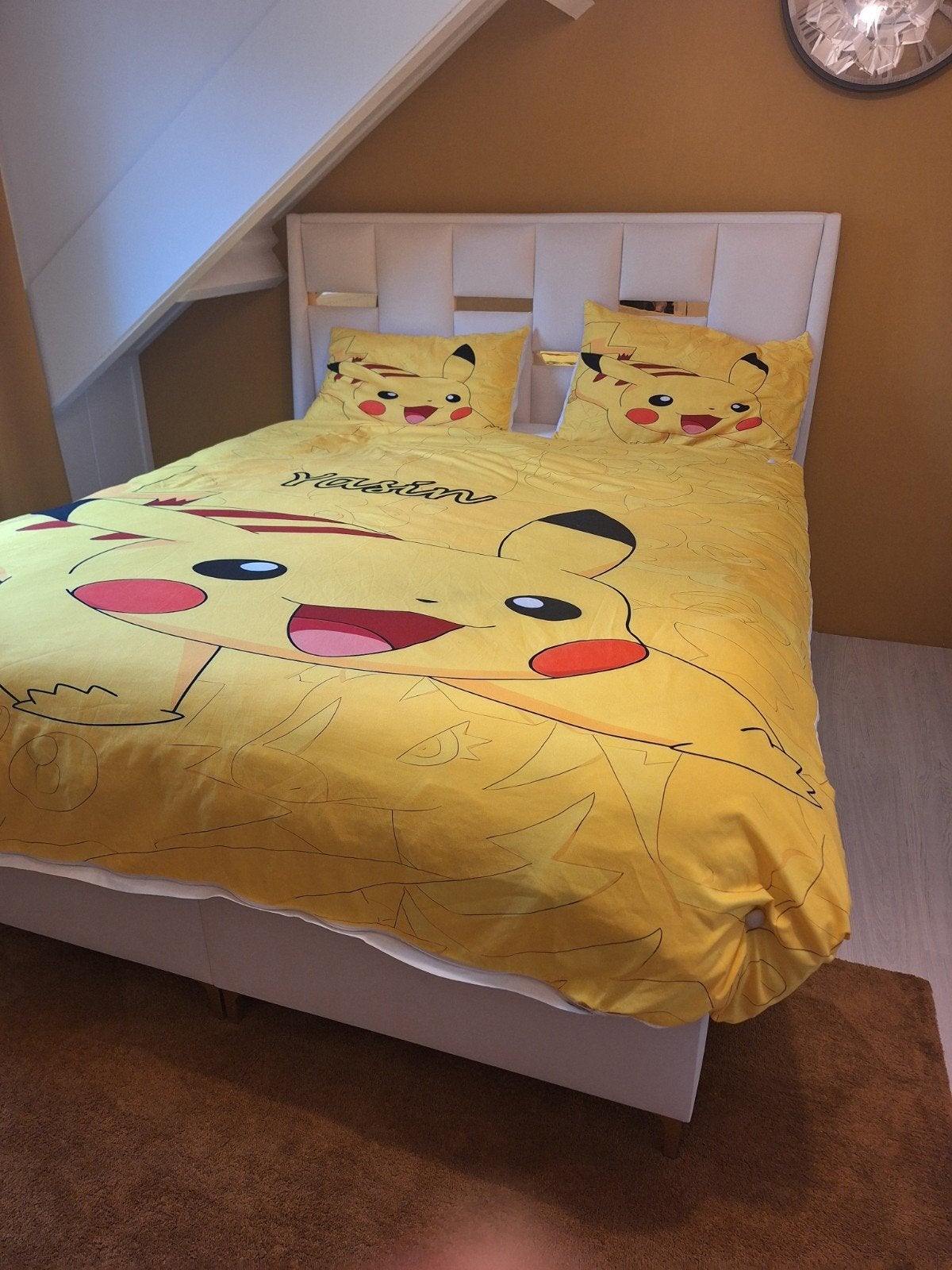 Pikachu Dekbedovertrek met Kussenslopen - maat 200/200 cm Tw, Ophalen of Verzenden, Zo goed als nieuw, Tweepersoons, Dekbedovertrek