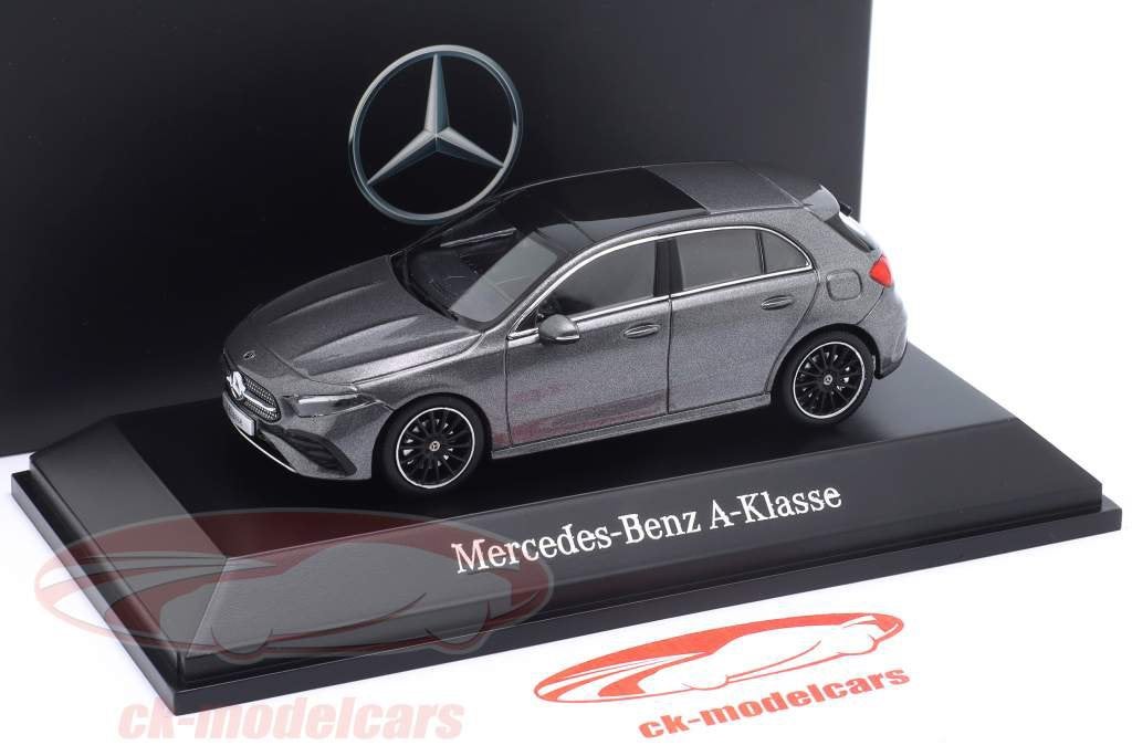 Mercedes a klasse 1:43, Hobby en Vrije tijd, Modelauto's | 1:43, Ophalen, Zo goed als nieuw, Auto, Overige merken