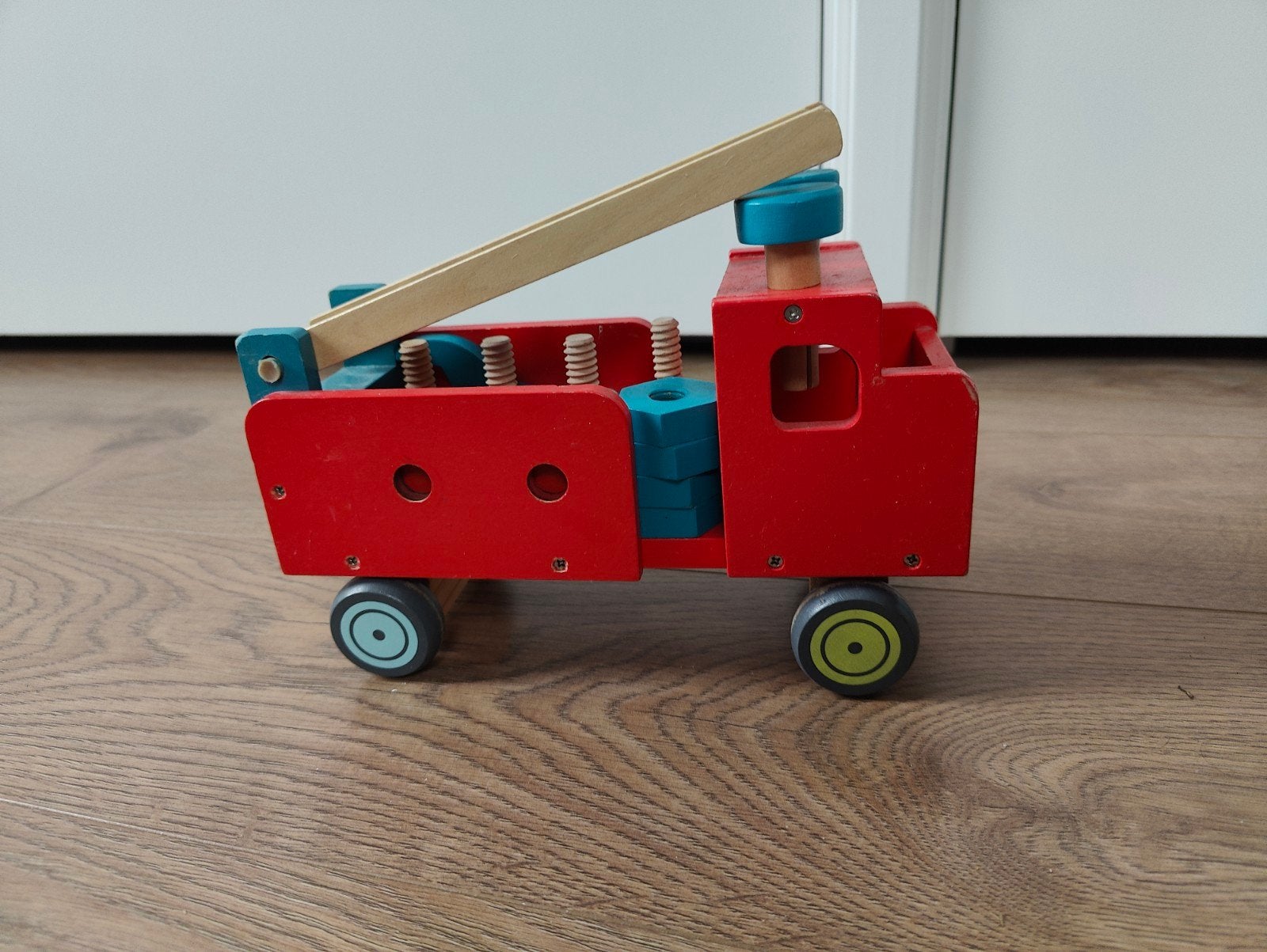 Houten bouwauto van HEMA, Ophalen of Verzenden, Gebruikt