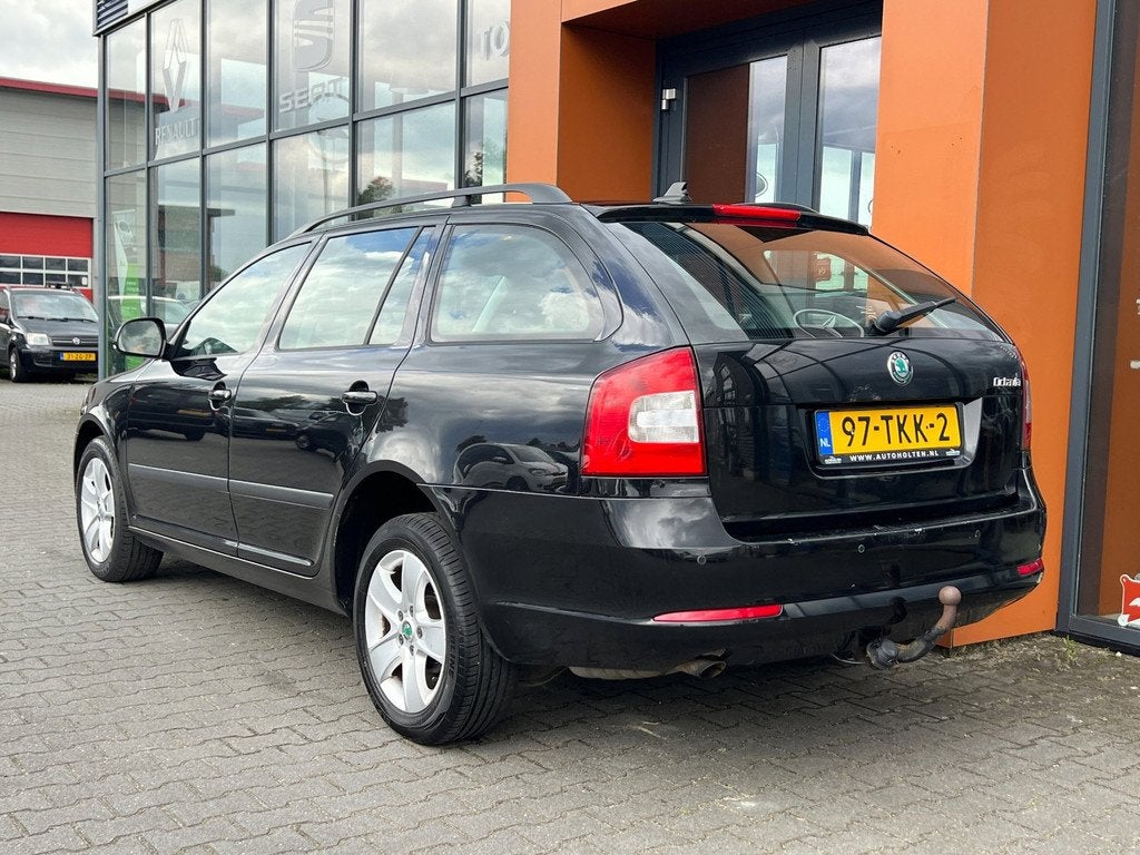 Skoda Octavia Combi 1.2TSI|Trekhaak|PDC|Navigatie|Cruise|NAP, Voorwielaandrijving, Euro 5, Gebruikt, 4 cilinders