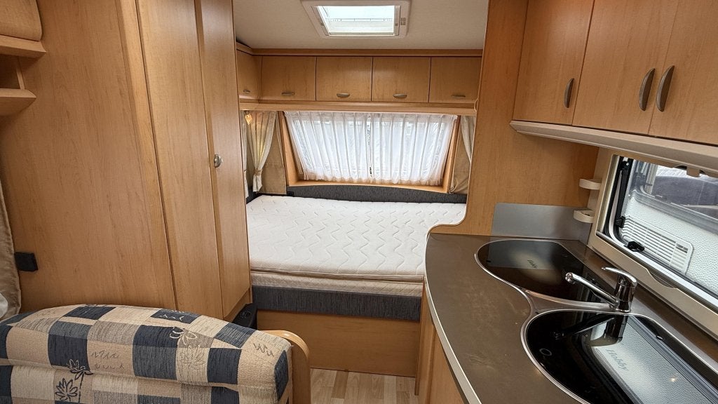 Hobby De Luxe 400 SF bouwjaar 2007 met Brand voortent, Caravans en Kamperen, Hobby, Bedrijf, Treinzit, 750 - 1000 kg