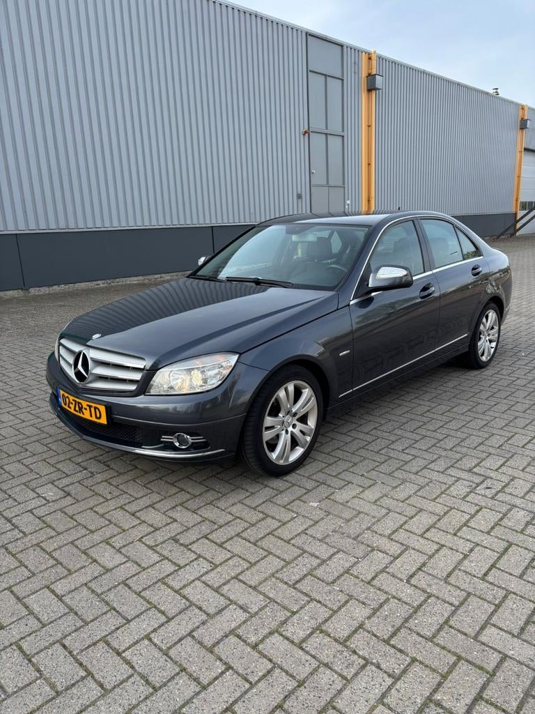 Mercedes-Benz C-Klasse 1.8 C180 Kompressor Sedan 2008 Grijs, Auto's, Mercedes-Benz, Particulier, C-Klasse, Benzine, C, Sedan, Handgeschakeld