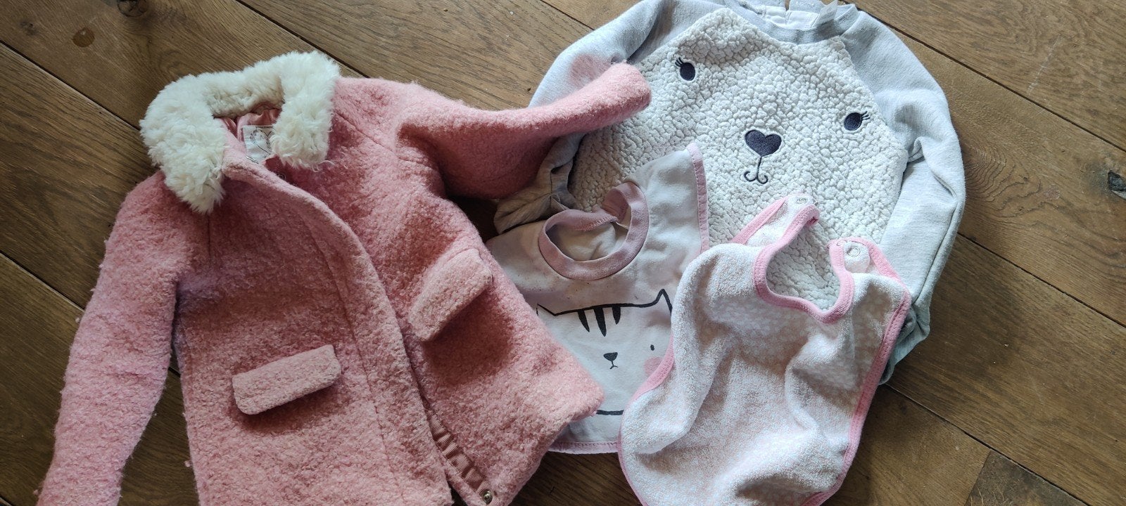 Gratis meisjeskleding roze jas trui 86 92 baby wit teddy, Ophalen of Verzenden, Gebruikt, Meisje, Truitje of Vestje
