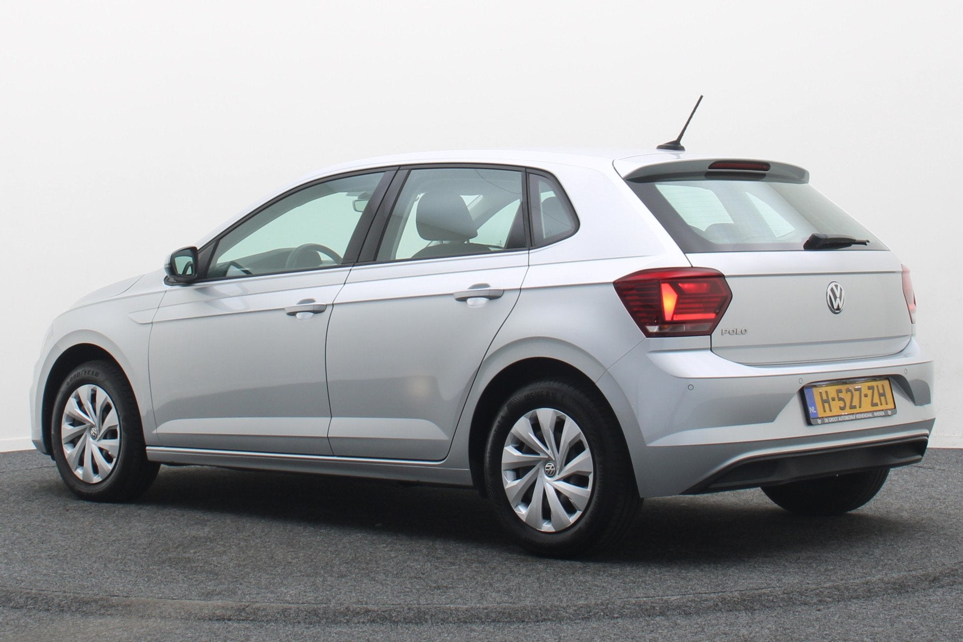 Volkswagen Polo 1.0 TSI Comfortline ACC, Camera, Apple Carpl, Voorwielaandrijving, Dealer onderhouden, Stof, Gebruikt