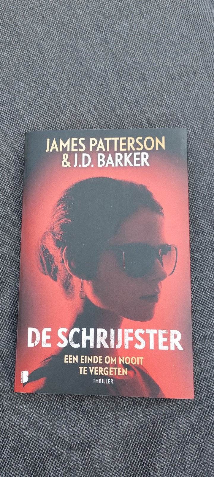 De Schrijfster - James Patterson & J.D. Barker (Thriller), Boeken, Ophalen of Verzenden, Zo goed als nieuw, James Patterson & J.D. Barker