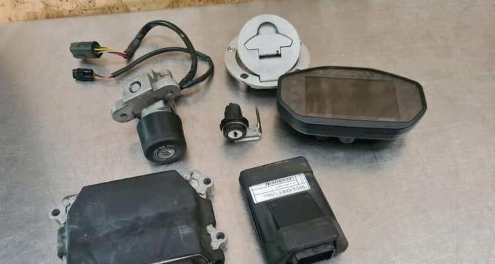 Ducati monster 1200 s / r 2016 17 18 lockset compleet, Motoren, Ophalen of Verzenden