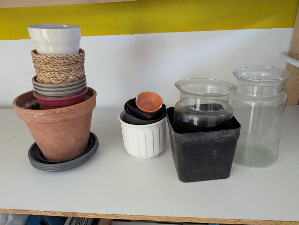 Diverse bloempotten en vazen - Gebruikt, Overige materialen, Gebruikt, Minder dan 40 cm, Balkon