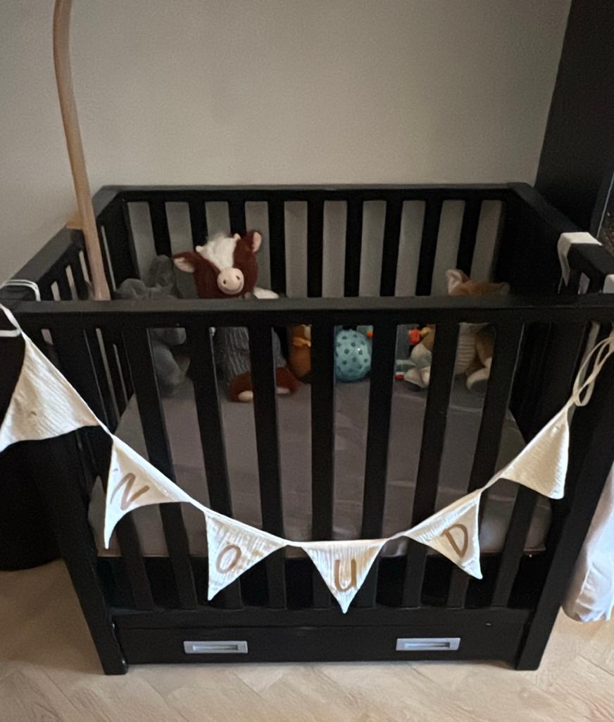 Zwarte box 100x80 met lade, matras en hoezen, Ophalen, Gebruikt, Rechthoekig, Lade