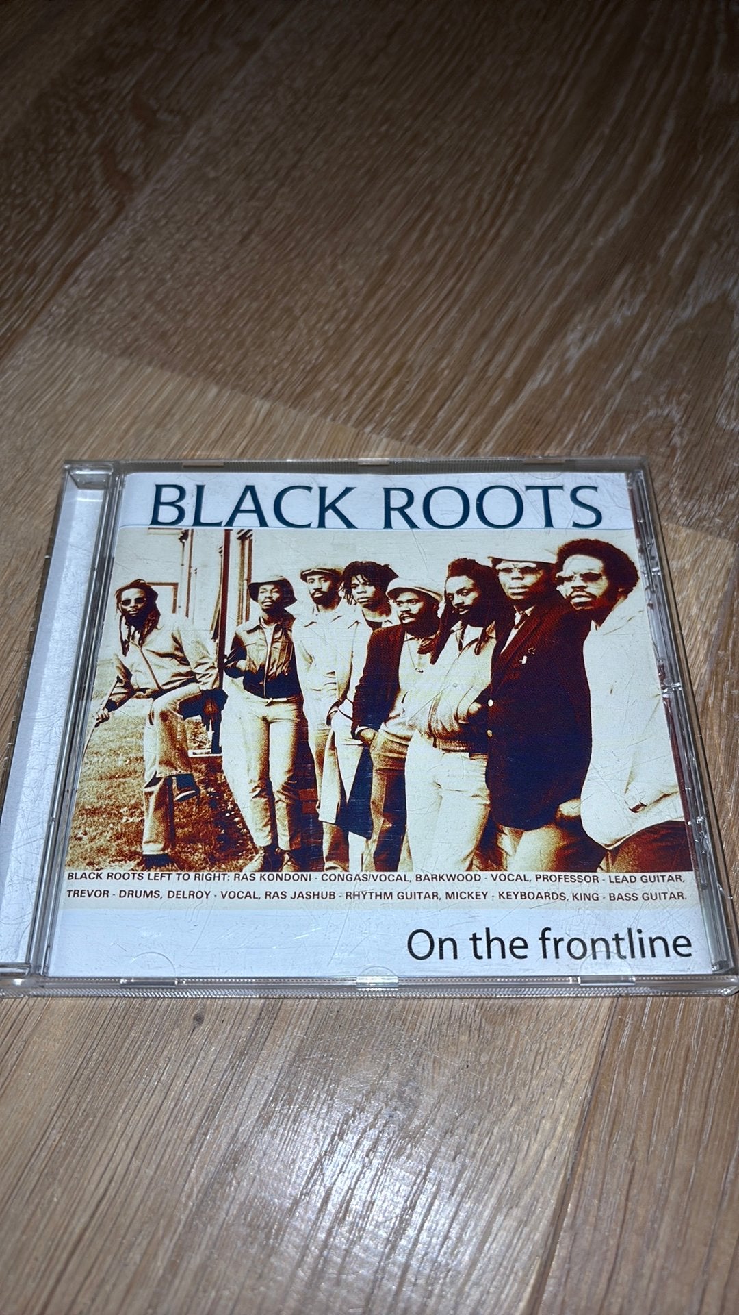 Black Roots - On the Frontline (Makasound), Ophalen of Verzenden, Zo goed als nieuw