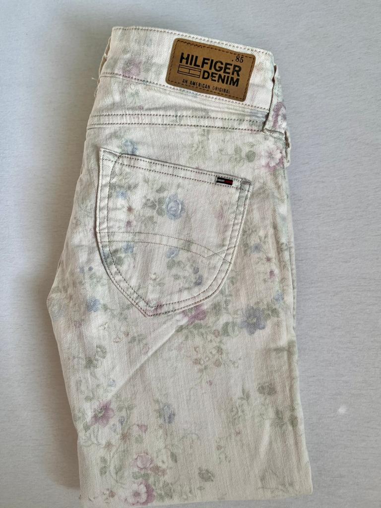 Tommy Hilfiger Denim spijkerbroek 26/32, Ophalen of Verzenden, Zo goed als nieuw, Wit, W27 (confectie 34) of kleiner