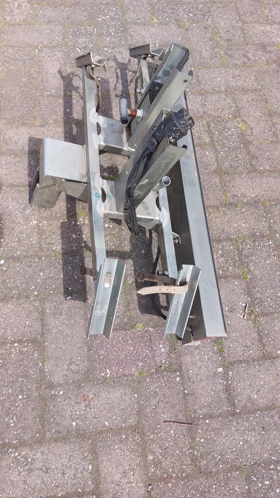 Robuuste fietsendrager / zelf stofdoek overheen halen, Ophalen of Verzenden, 2 fietsen, Gebruikt, Trekhaakdrager