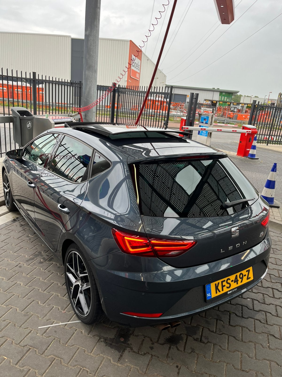 Seat Leon Fr 2.0 TSI 190PK Dsg-7 2019 Grijs, Zwart, 1984 cc, 14 km/l, 1600 kg