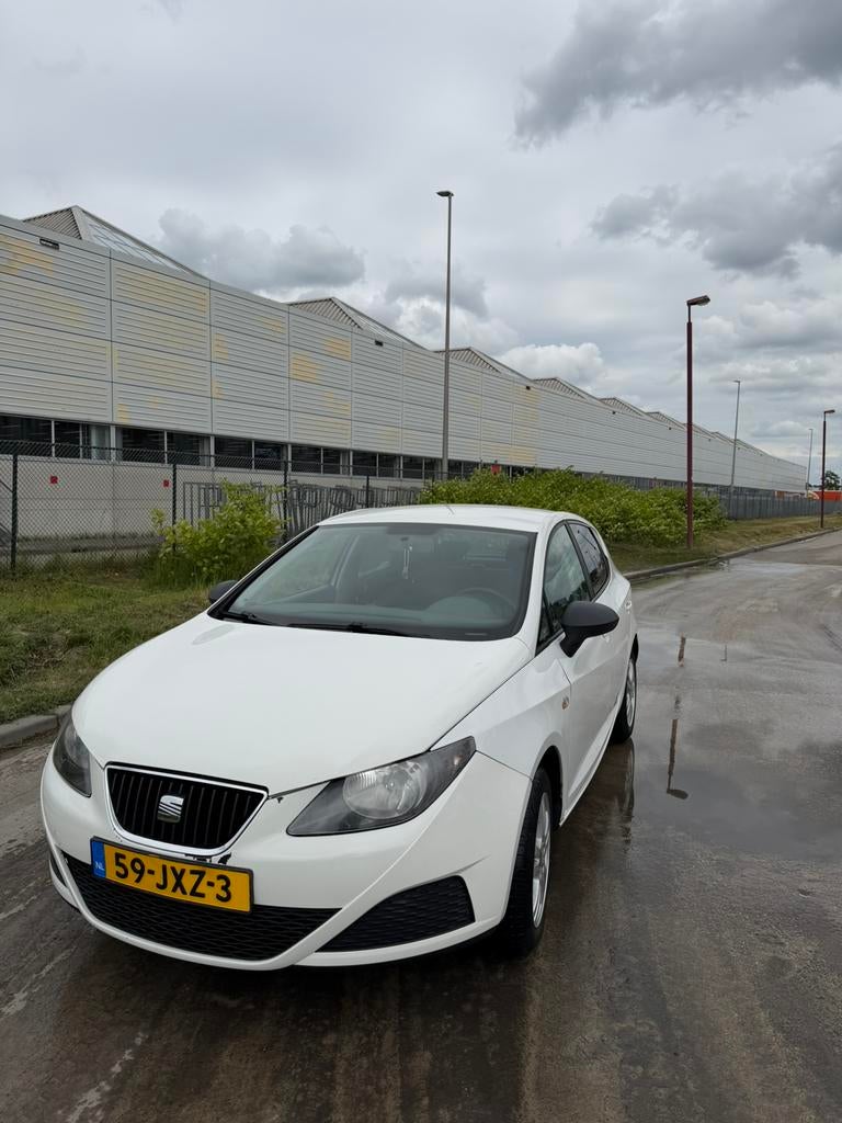 Seat Ibiza 1.2 2009 Wit | Goed onderhouden | Zeer zuinig, Auto's, Voorwielaandrijving, 40 €/maand, 1198 cc, Origineel Nederlands