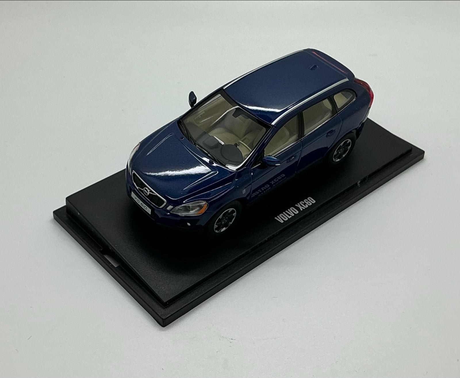 Motorart Volvo XC60 Ocean Race 1:43 Modelauto, Ophalen of Verzenden, Nieuw, Auto, Overige merken