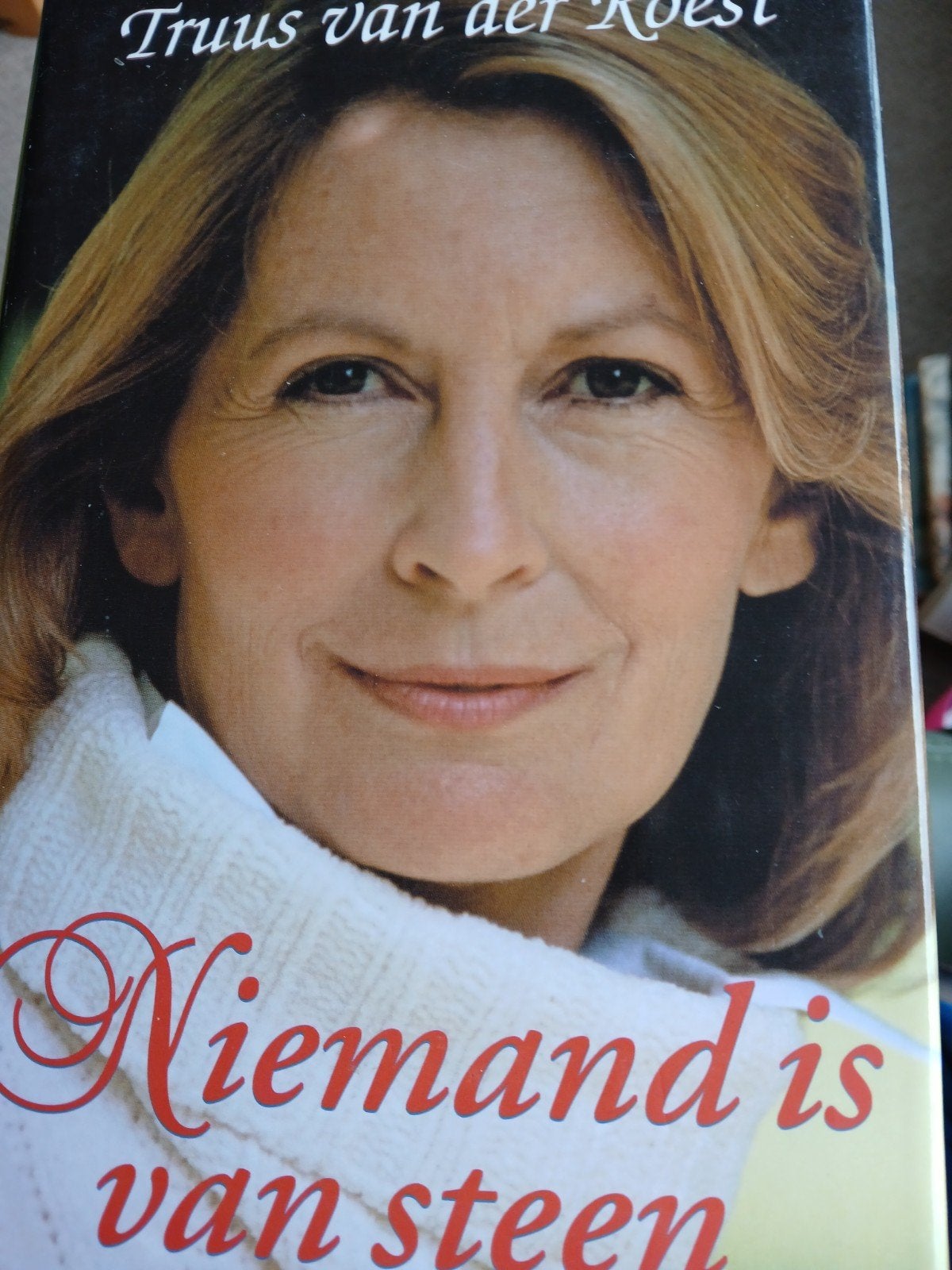 Truus van der Roest - Niemand is van steen, Boeken, Ophalen, Gelezen, Truus van der Roest
