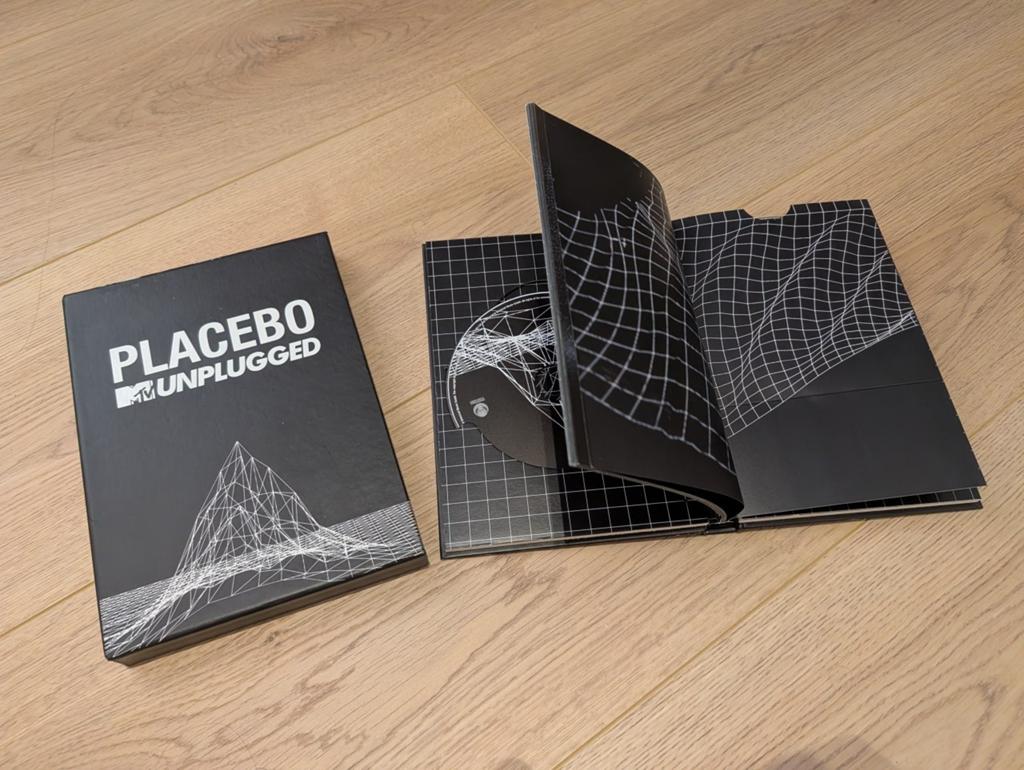 Placebo Unplugged bluray (3 disc) deluxe edition, Ophalen of Verzenden, Zo goed als nieuw, Muziek en Concerten