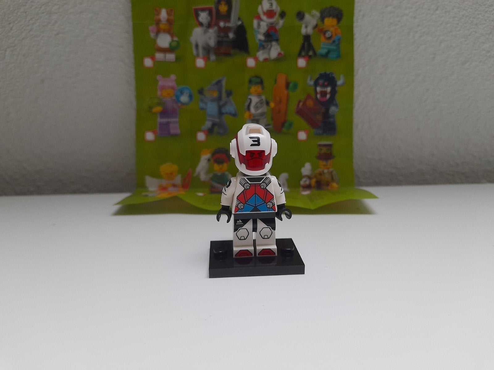Lego col27 Jetpack Racer, Series 27, Ophalen of Verzenden, Zo goed als nieuw
