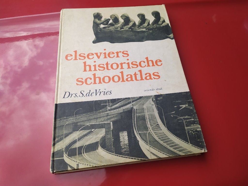Elseviers historische schoolatlas - Zevende druk, Gelezen, Overige atlassen, Voor 1800, Ophalen of Verzenden
