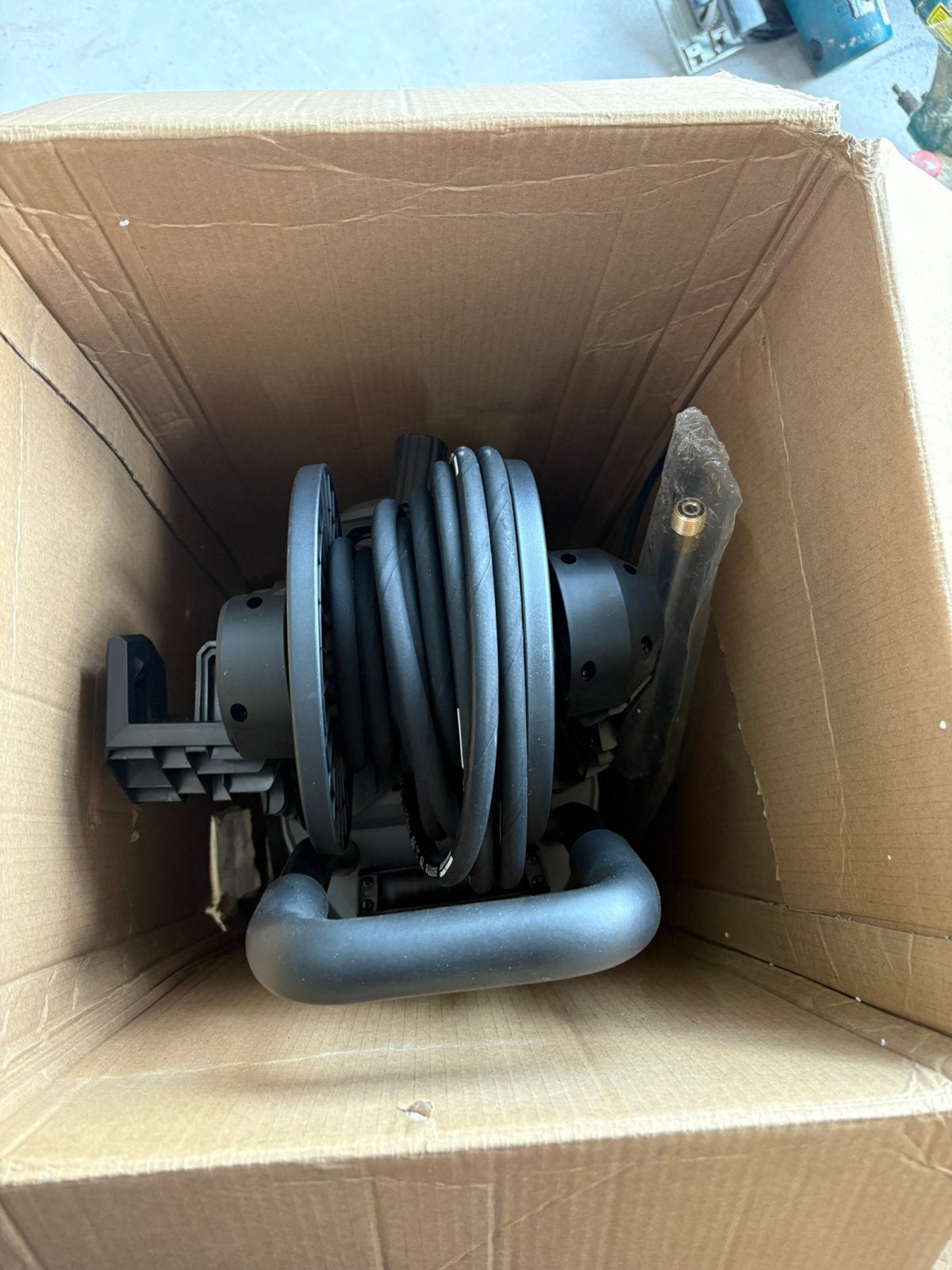 Foto 12 van Nieuwe Kärcher Professional HD4/10X Classic hogedrukreiniger
