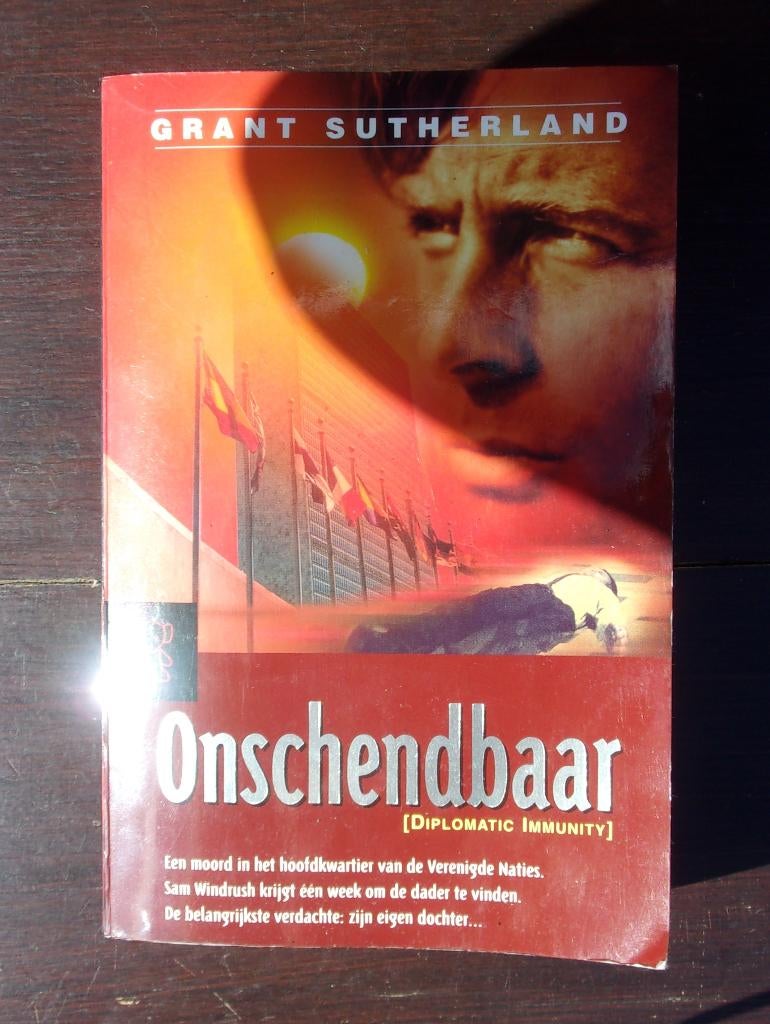 Grant Sutherland - Onschendbaar, Ophalen of Verzenden, Gelezen
