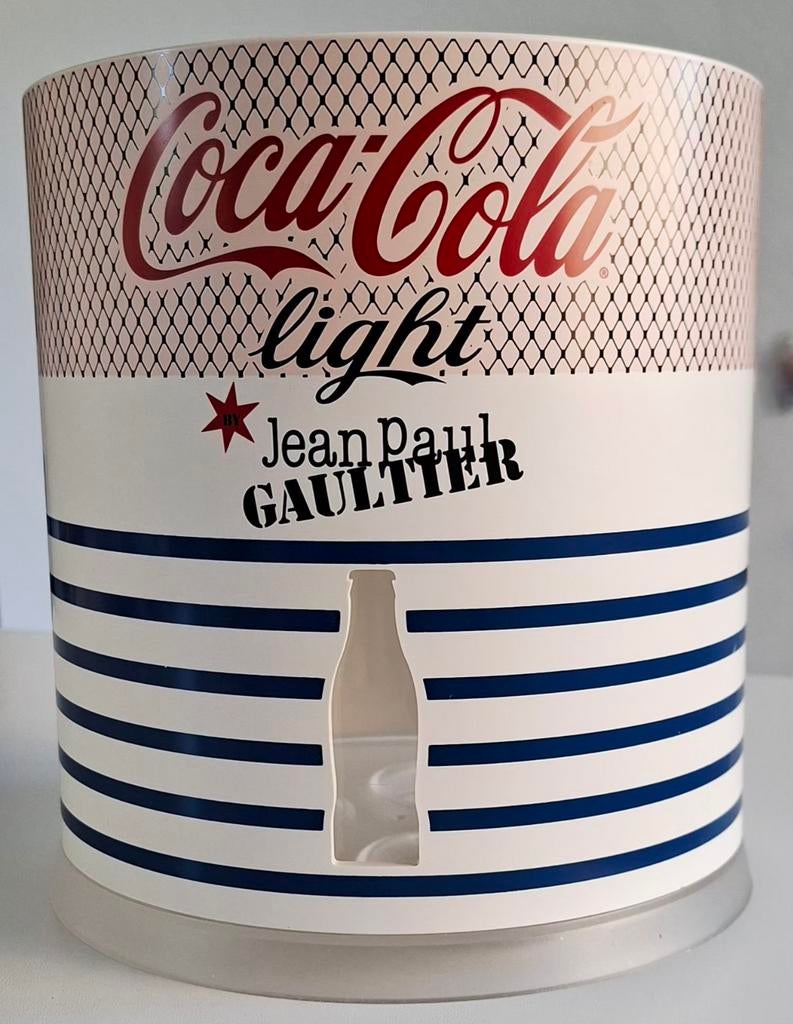 VINTAGE  JEAN PAUL GAULTIER COCA COLA VOORRAAD BOX H20X18CM., Ophalen