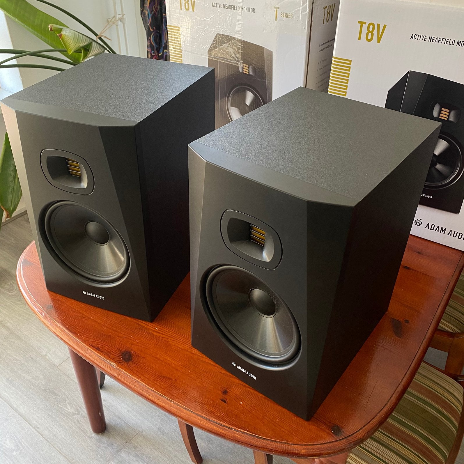 Adam Audio T8V actieve studiomonitors met garantie, Audio, Tv en Foto, Luidsprekers, Ophalen, Zo goed als nieuw, Studiomonitor