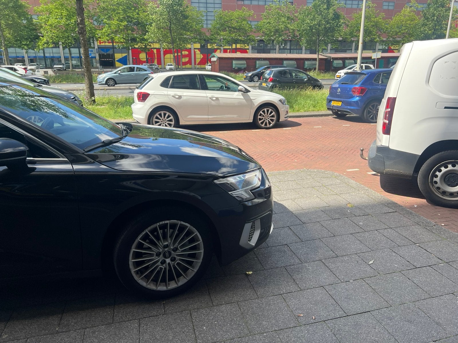 Autoverhuur Den Haag, Rotterdam Amsterdam zonder creditcard