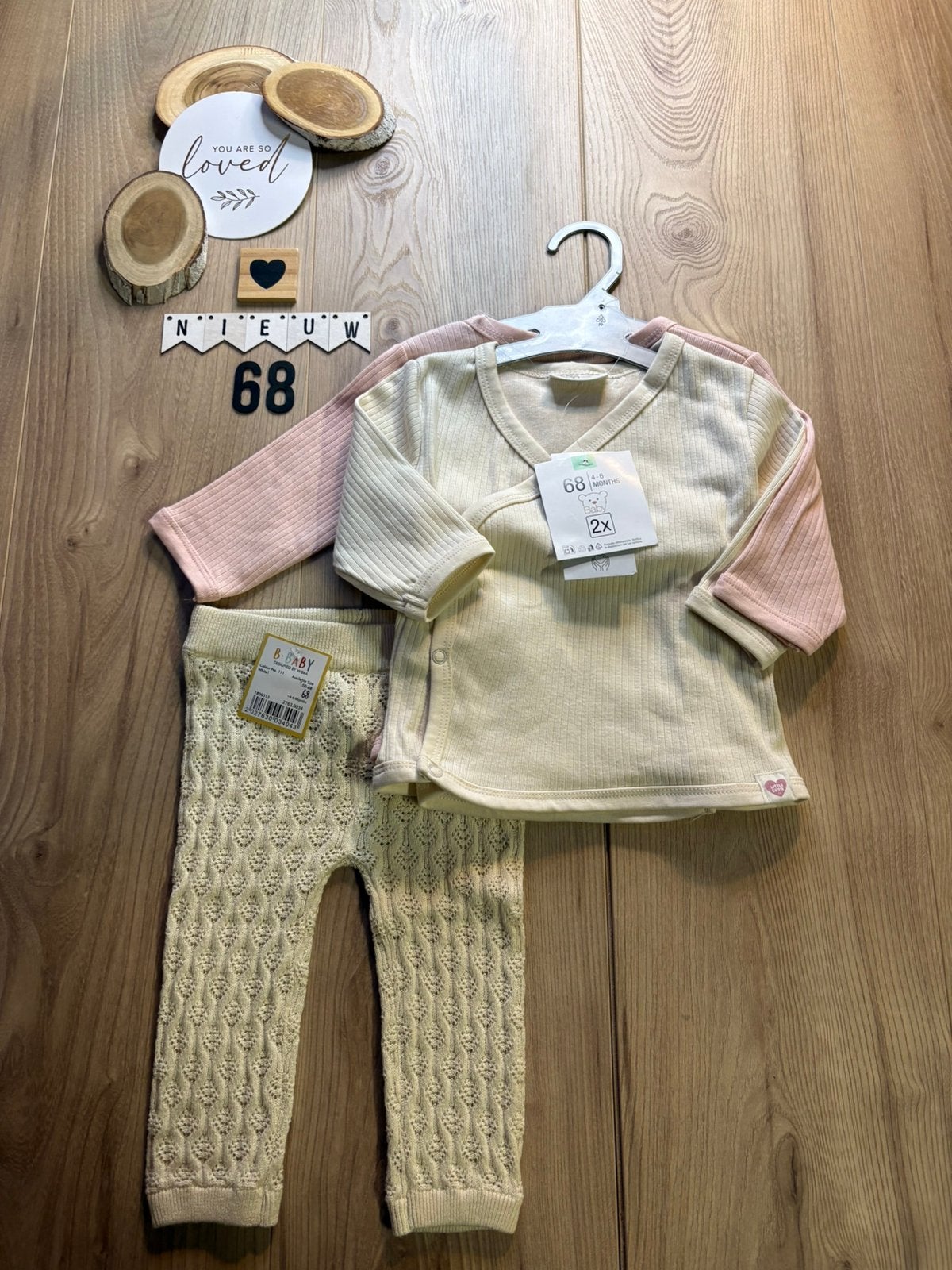 Baby meisje setje Wibra broekje 2x shirtjes kik maat 68, Ophalen of Verzenden, Nieuw, Meisje, Setje