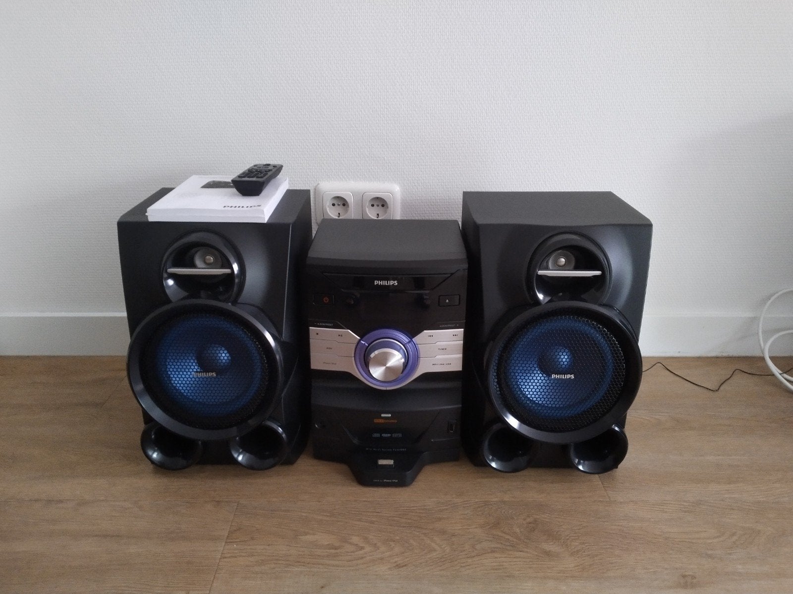 Philips compacte stereo set FWM400D 240W z.g.a.n., Ophalen, Zo goed als nieuw, Tuner of Radio, Philips
