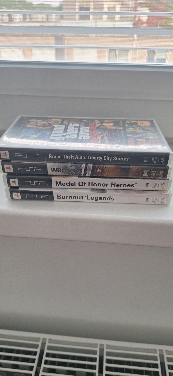PSP games: Grand Theft Auto, WRC, Medal of Honor, Burnout, Gebruikt, 1 speler, Vanaf 16 jaar, Ophalen