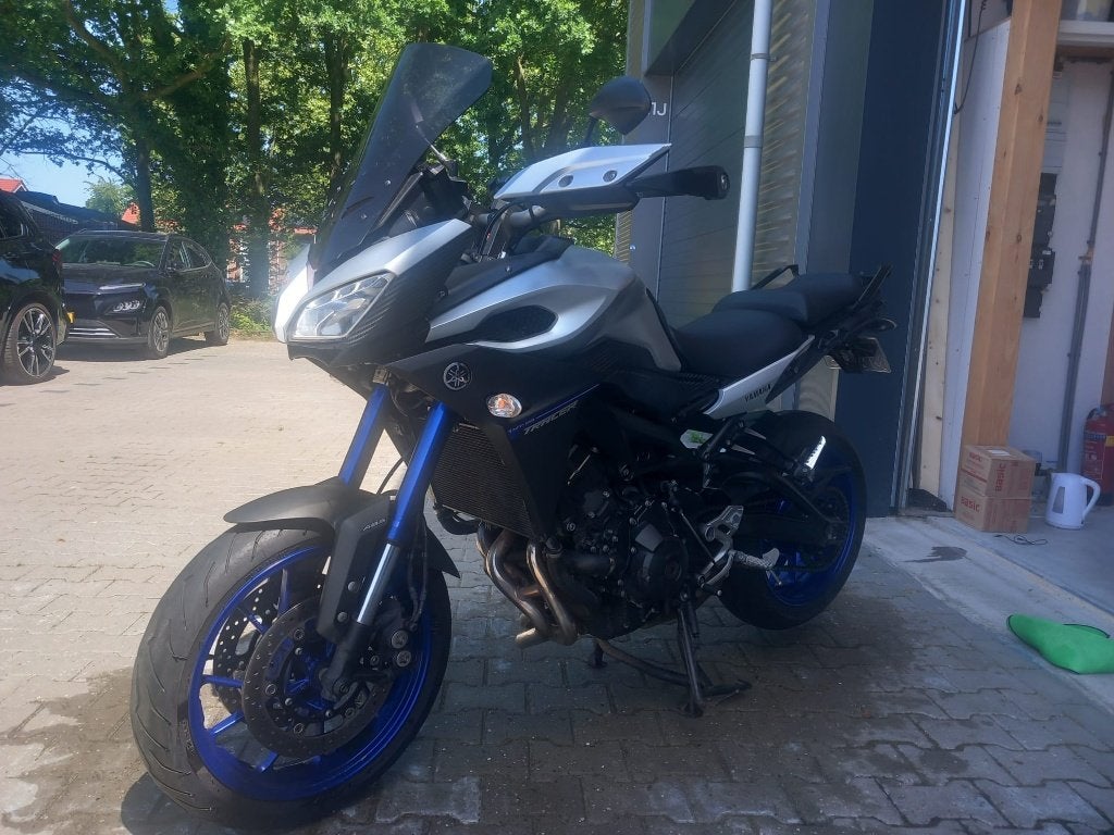 Yamaha MT-09 Tracer ABS 2016 | 26.069 km | CP3 | USB, Motoren, Motoren | Yamaha, Particulier, Toermotor, meer dan 35 kW, 3 cilinders