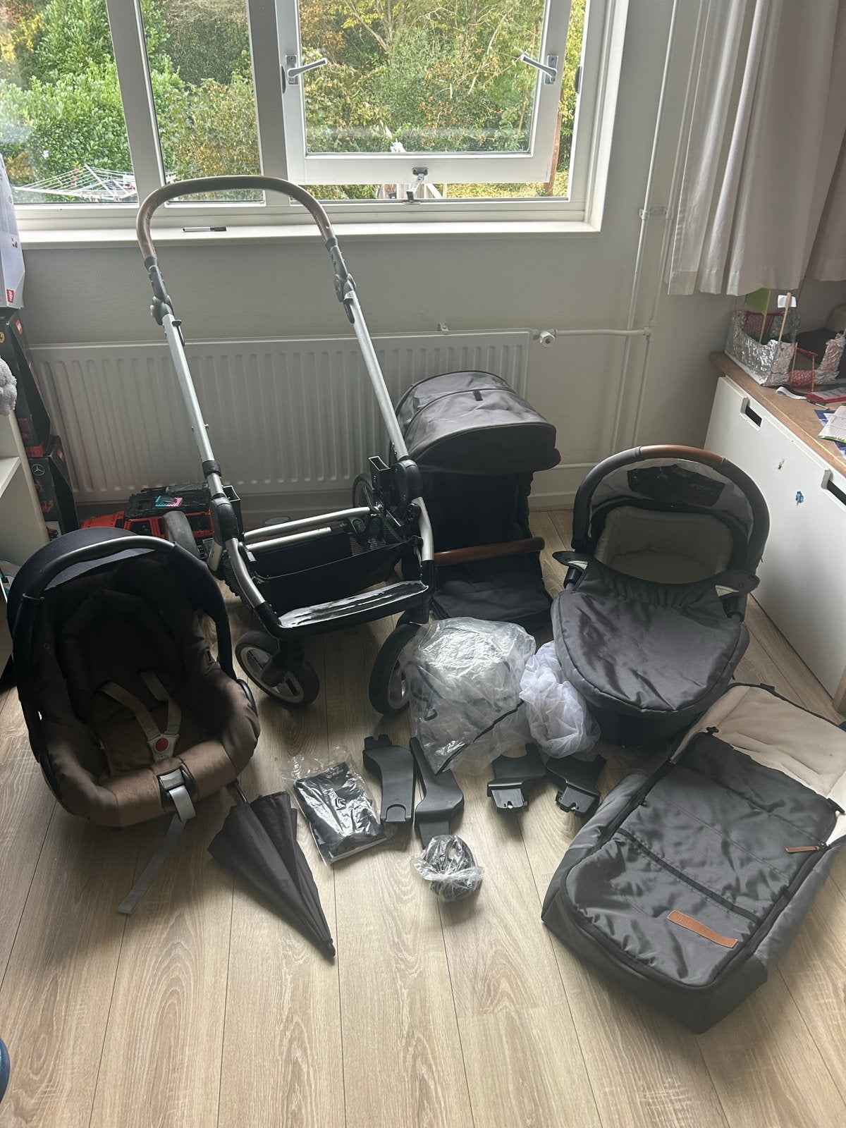 Mutsy EVO Kinderwagenset - Compleet met Maxi-Cosi & Accessoi, Kinderen en Baby's, Ophalen, Gebruikt, Combiwagen, Mutsy