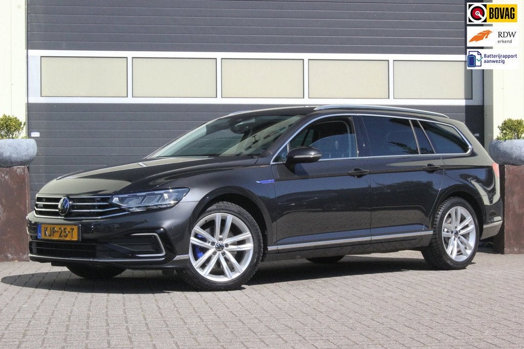 Volkswagen Passat Variant 1.4 TSI GTE Business | Trekhaak |, Gebruikt, Zwart, 4 cilinders, Automatische klimaatregeling