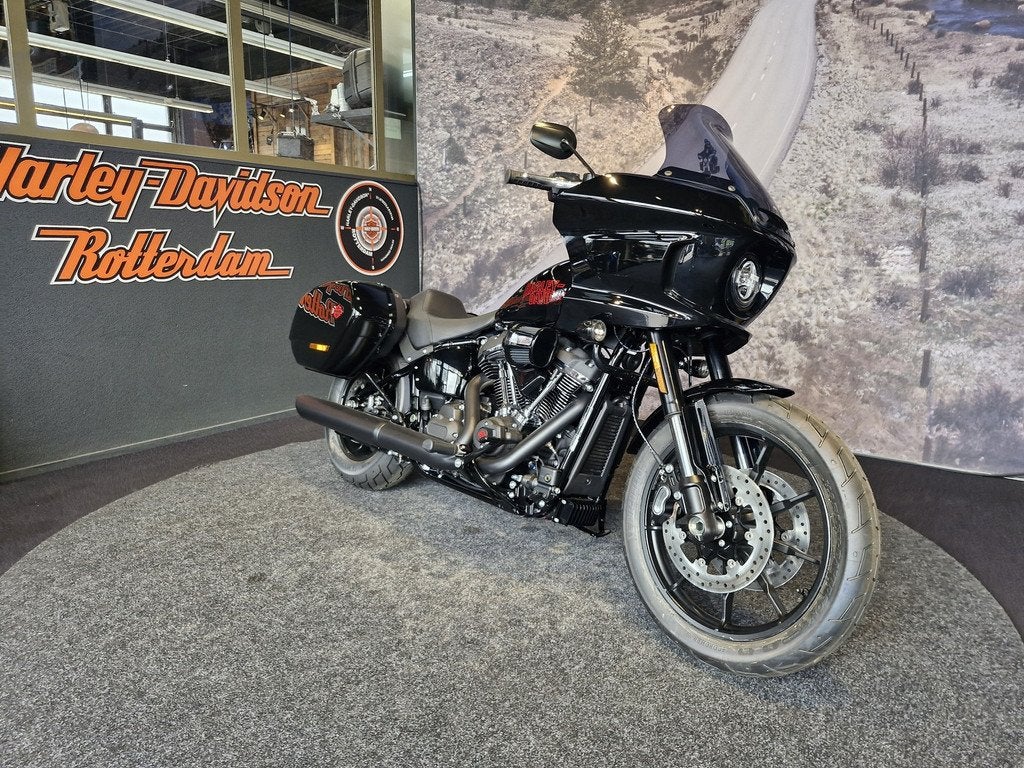 Harley-Davidson SOFTAIL FXLRST LOW RIDER ST Black Trim - Viv, Laan van Vredenoord 33
2289 DA  RIJSWIJK, NL, Bedrijf, Overig, Sales@harleydavidsonrotterdam.nl