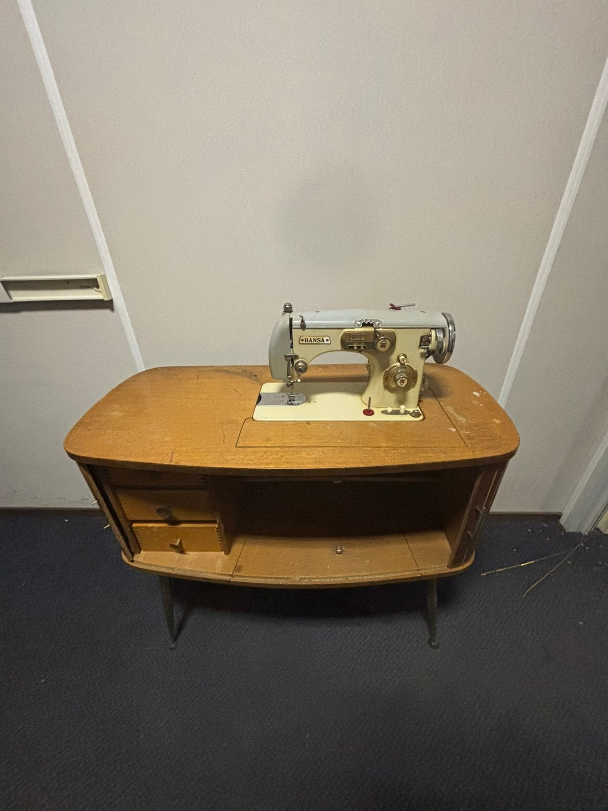 Naaimachine Hansa, Ophalen