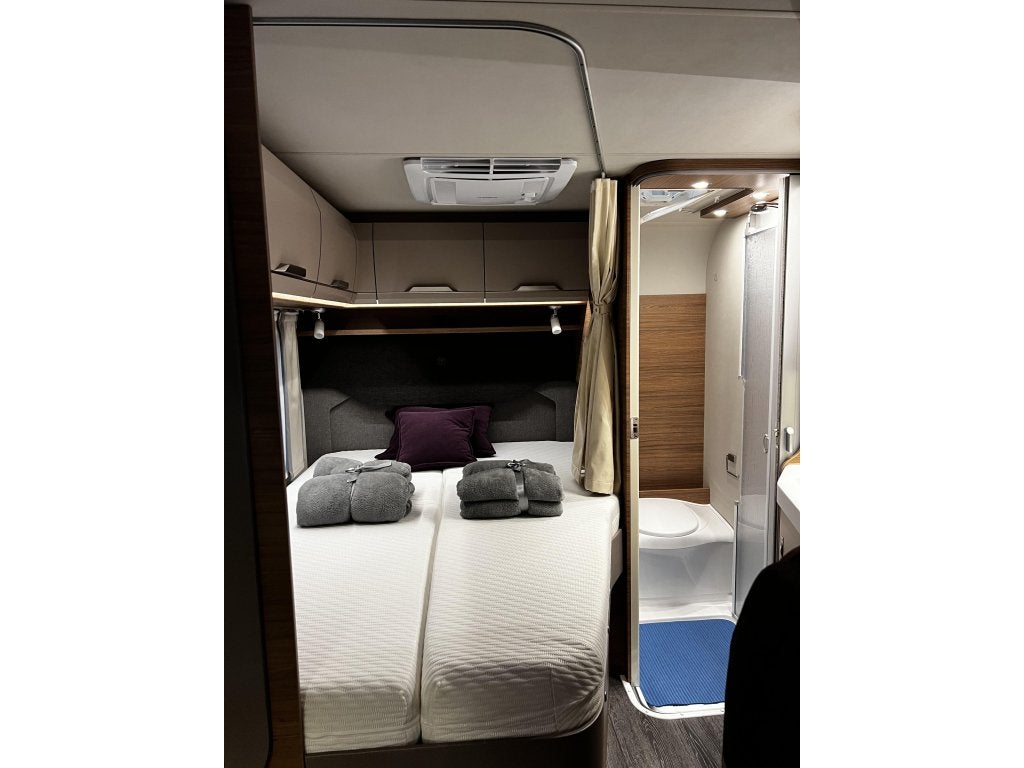 Foto 19 van Knaus Van TI 550 MF /Automaat/Super Compleet/Dakairco/160PK