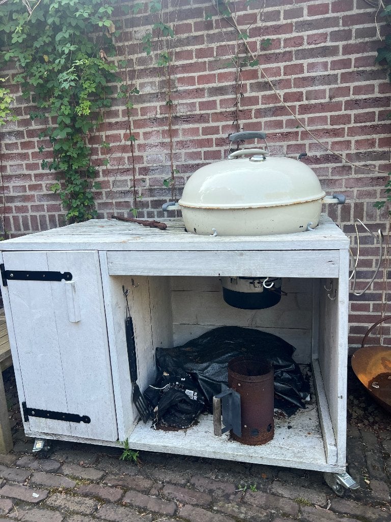 BBQ met meubel, Ophalen, Gebruikt, Weber, Met accessoires